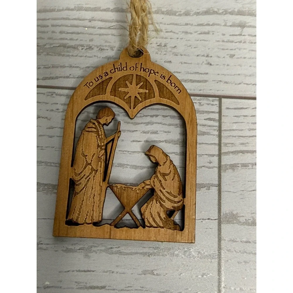 Vintage‎ 10 Laser Cut Wooden Christmas Tree Ornaments On Cord W Wood Bead Wreath
